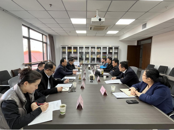 安徽省糧食和物資儲(chǔ)備局、中國(guó)農(nóng)業(yè)發(fā)展銀行安徽省分行赴淮糧集團(tuán)考察調(diào)研秋糧收儲(chǔ)工作